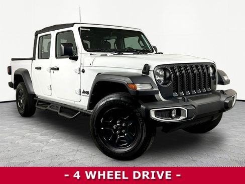 Used 2023 Jeep Gladiator Sport w/ Trailer Tow Package AWD/4WD image 3