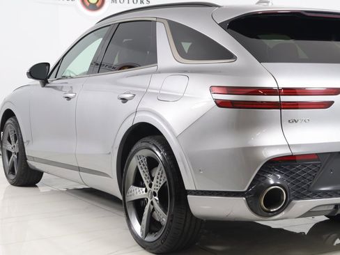 Used 2023 Genesis GV70 2.5T w/ Sport Prestige Package image 27