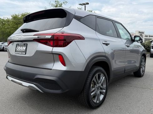 Used 2022 Kia Seltos LX AWD/4WD image 7