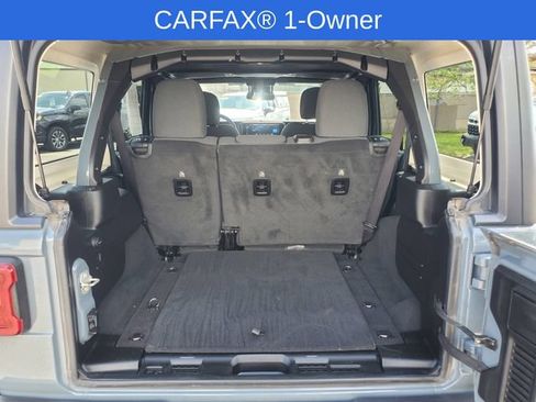 Used 2024 Jeep Wrangler Unlimited Rubicon AWD/4WD image 11