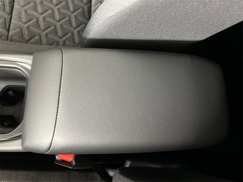 New 2026 Nissan Kicks SV image 22