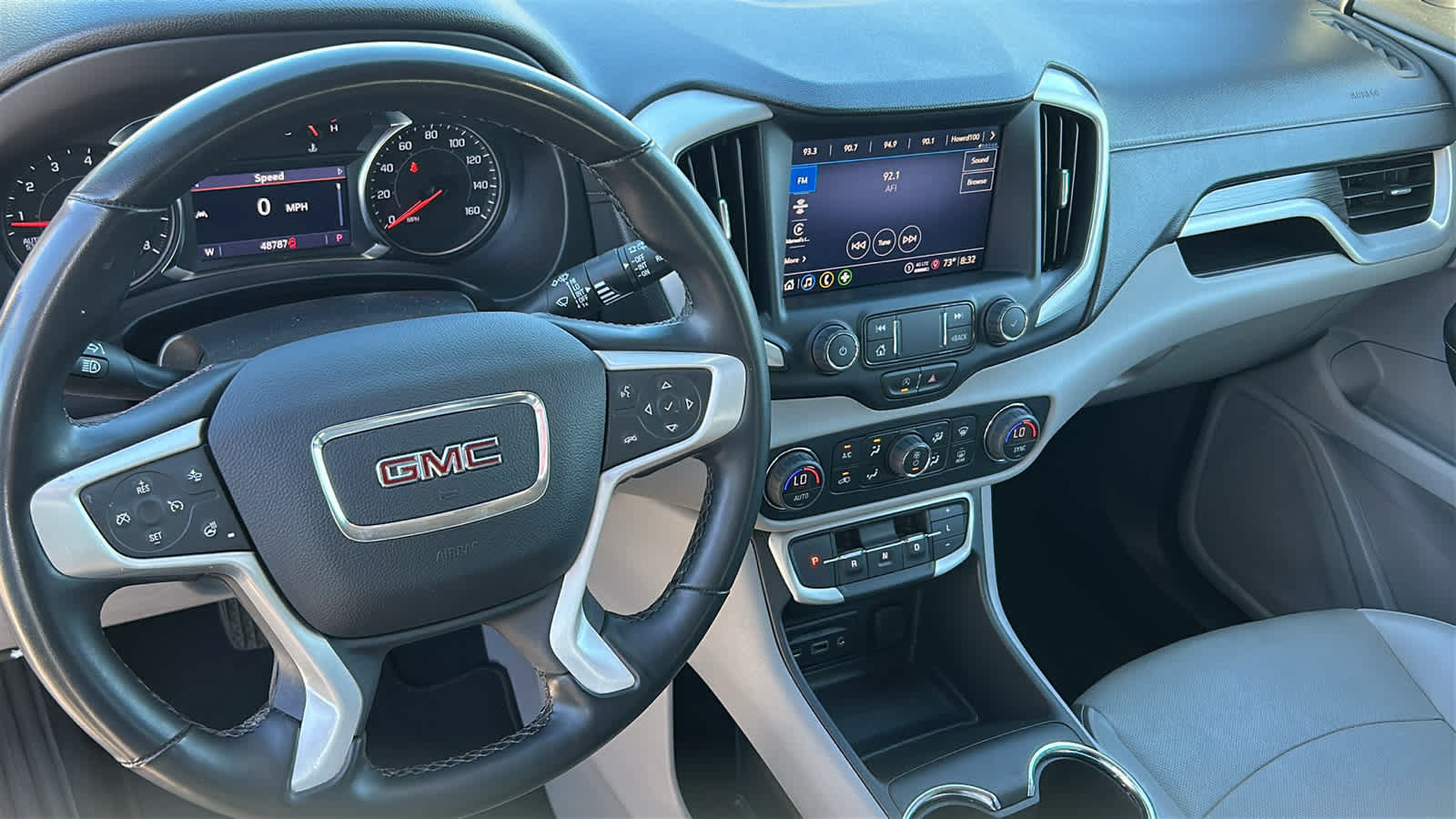 Used 2023 GMC Terrain SLT AWD/4WD image 10