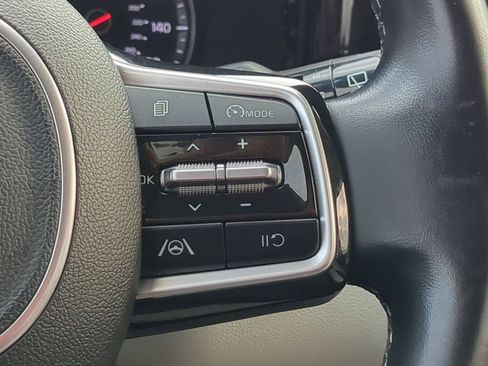 Used 2022 Kia Sorento S w/ Panoramic Sunroof Package image 19