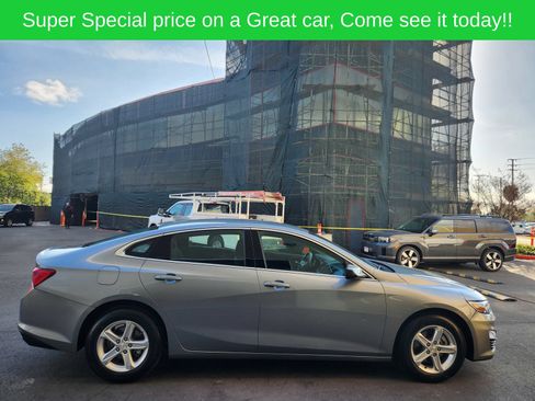 Used 2024 Chevrolet Malibu LT FWD image 8