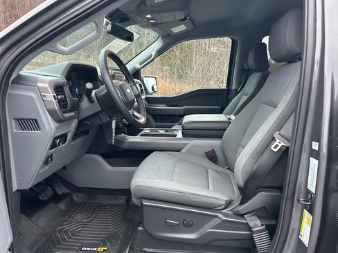 Used 2024 Ford F150 XLT w/ Mobile Office Package image 7