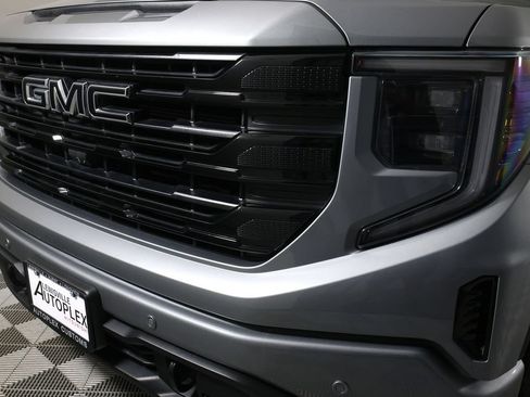 Used 2024 GMC Sierra 1500 Elevation w/ Elevation Premium Package AWD/4WD image 41