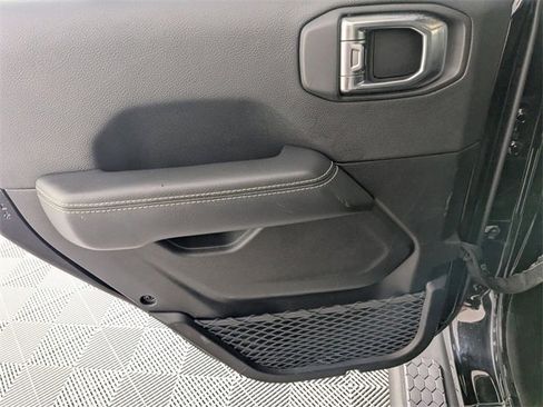 Certified 2023 Jeep Wrangler Unlimited Sahara image 28