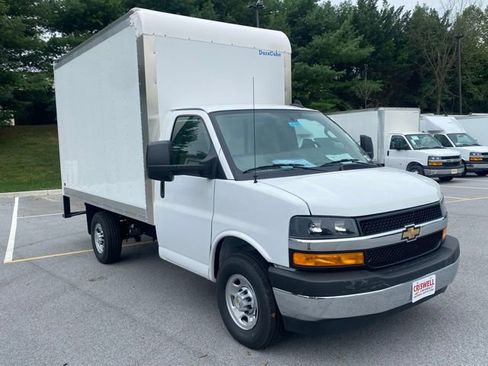 New 2025 Chevrolet Express 3500 w/ Power Convenience Package image 8