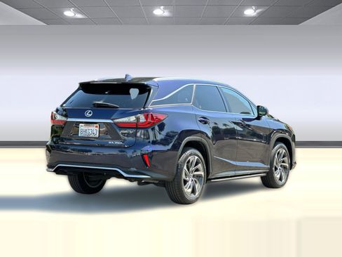 Used 2018 Lexus RX 350L Luxury w/ Cold Area Package (CT) FWD image 9