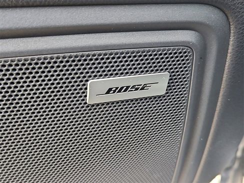 Certified 2025 Porsche Macan image 21