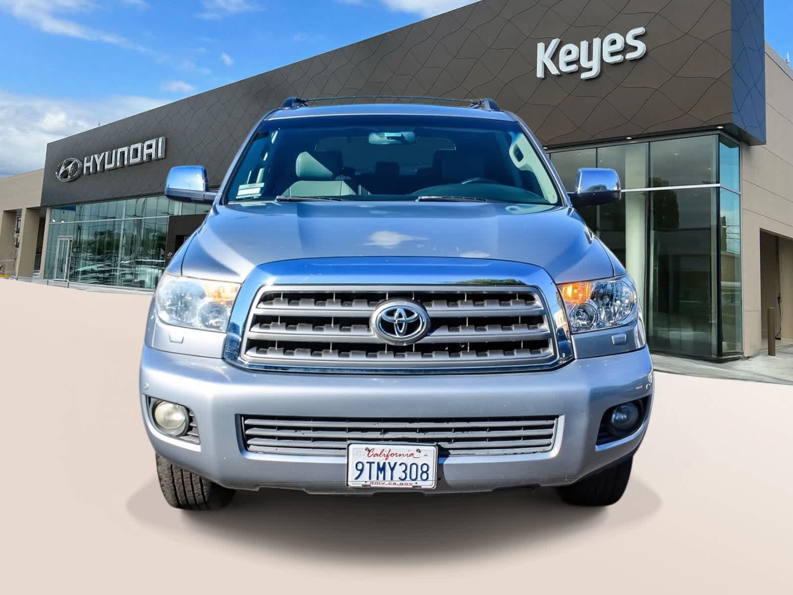 Used 2008 Toyota Sequoia Limited RWD image 2