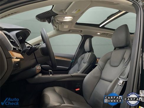 Used 2025 Volvo XC90 B6 Plus image 22