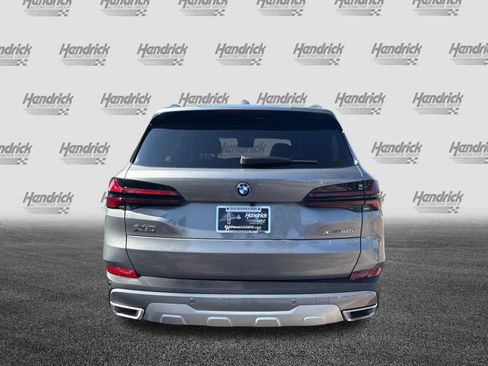 Used 2026 BMW X5 xDrive50e AWD/4WD image 8