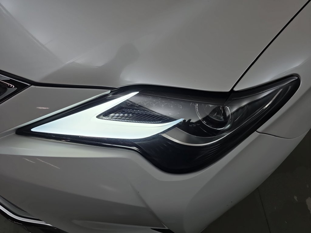 Used 2019 Lexus RC 350 w/ Premium Package RWD image 27