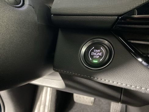 Used 2025 Buick Enclave Preferred image 19