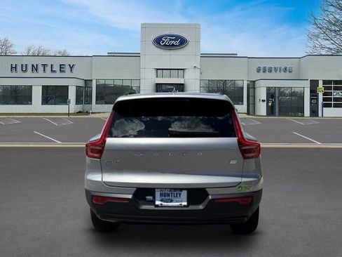 Used 2023 Volvo XC40 Recharge Ultimate AWD/4WD image 4