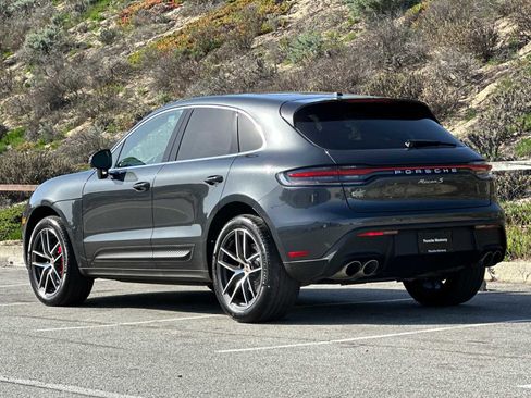 Used 2025 Porsche Macan S image 3