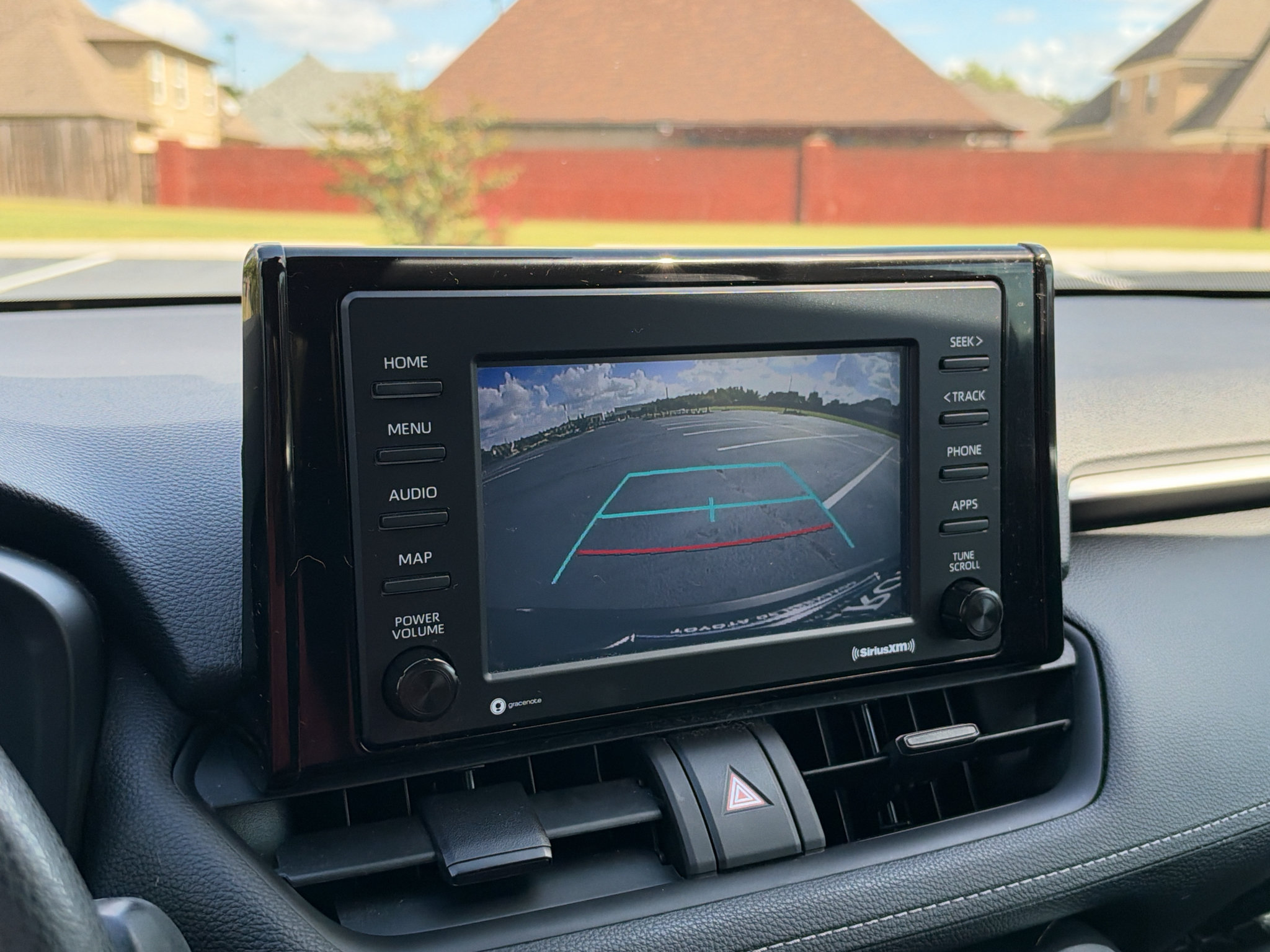 Used 2021 Toyota RAV4 XLE w/ Convenience Package FWD image 24