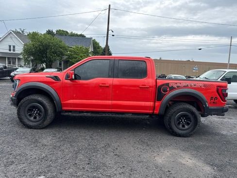 Used 2022 Ford F150 Raptor w/ Equipment Group 801A High AWD/4WD image 9