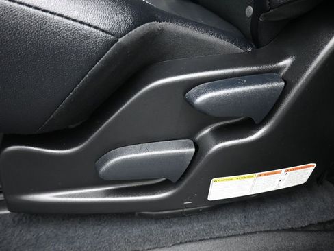 Used 2016 Toyota Sienna SE Premium w/ Protection Package FWD image 33