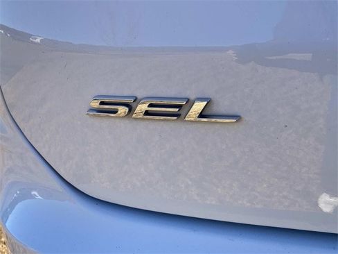 Used 2024 Ford Edge SEL image 40