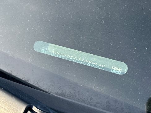 Used 2018 Chevrolet Silverado 1500 LT w/ LT Eassist Package image 9