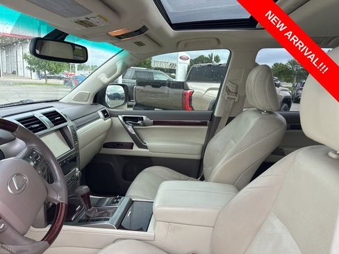 Used 2015 Lexus GX 460 w/ Premium Package AWD/4WD image 7