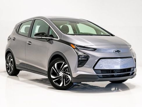 Used 2023 Chevrolet Bolt LT FWD image 6