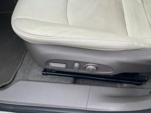Used 2024 Chevrolet Malibu LT FWD image 9