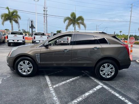 Used 2015 Cadillac SRX Luxury w/ Driver Awareness Package FWD image 5