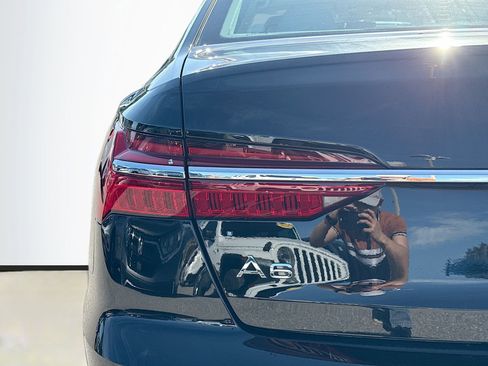 Used 2024 Audi A6 Premium Plus image 11