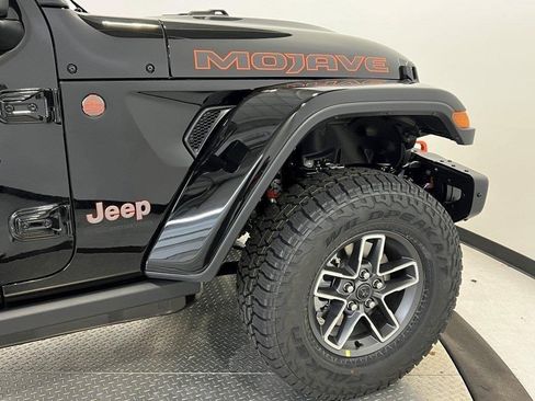 New 2026 Jeep Gladiator Mojave image 8