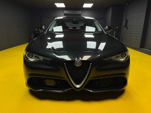 Used 2019 Alfa Romeo Giulia Ti Sport w/ Quick Order Package 22S Sport image 2