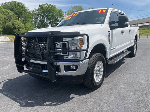 Used 2019 Ford F250 XLT w/ XLT Value Package AWD/4WD image 27