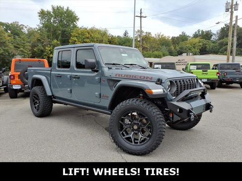 New 2025 Jeep Gladiator Rubicon w/ Convenience Group image 2