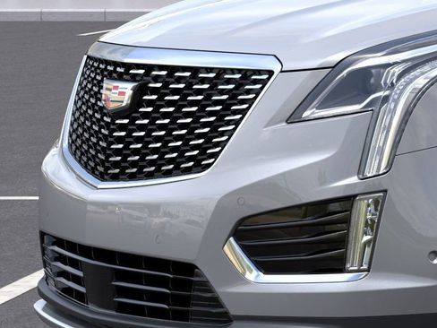Used 2025 Cadillac XT5 Premium Luxury w/ Technology Package FWD image 13