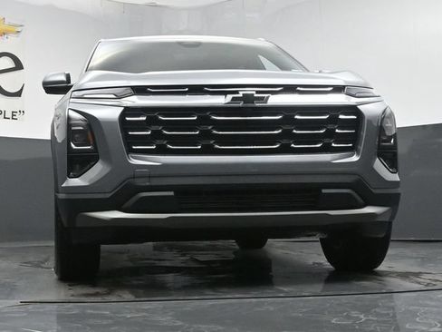 New 2026 Chevrolet Equinox LT w/ Safety and Technology Package FWD image 3