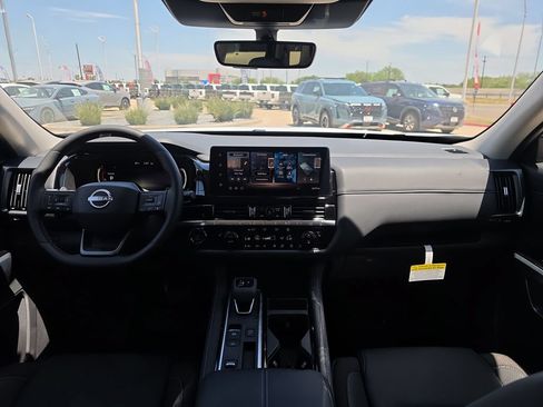 New 2026 Nissan Pathfinder SL FWD image 11