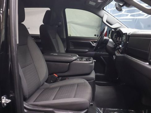 Used 2022 Chevrolet Silverado 1500 LT image 10