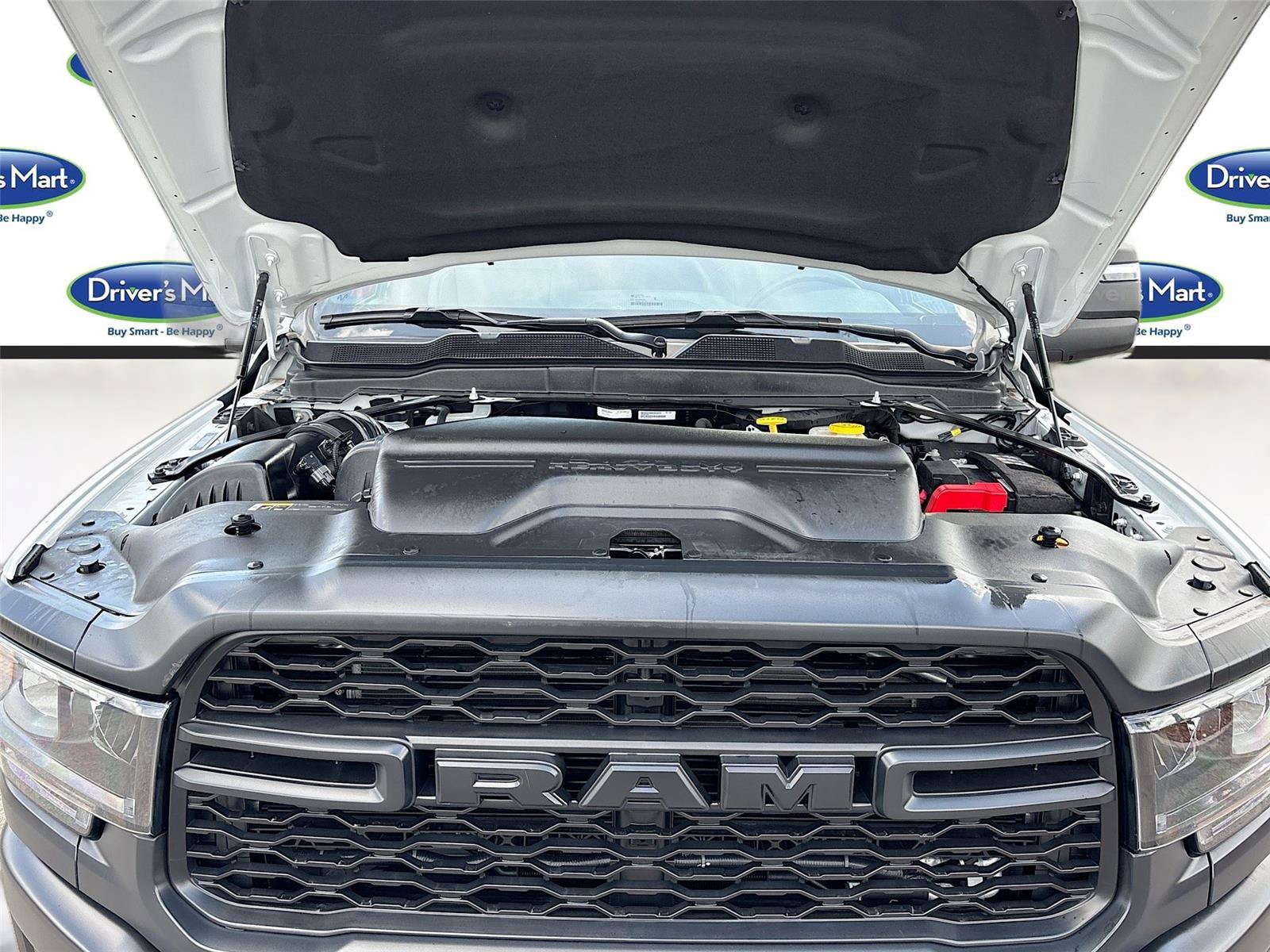 Used 2024 RAM 3500 Tradesman RWD image 28