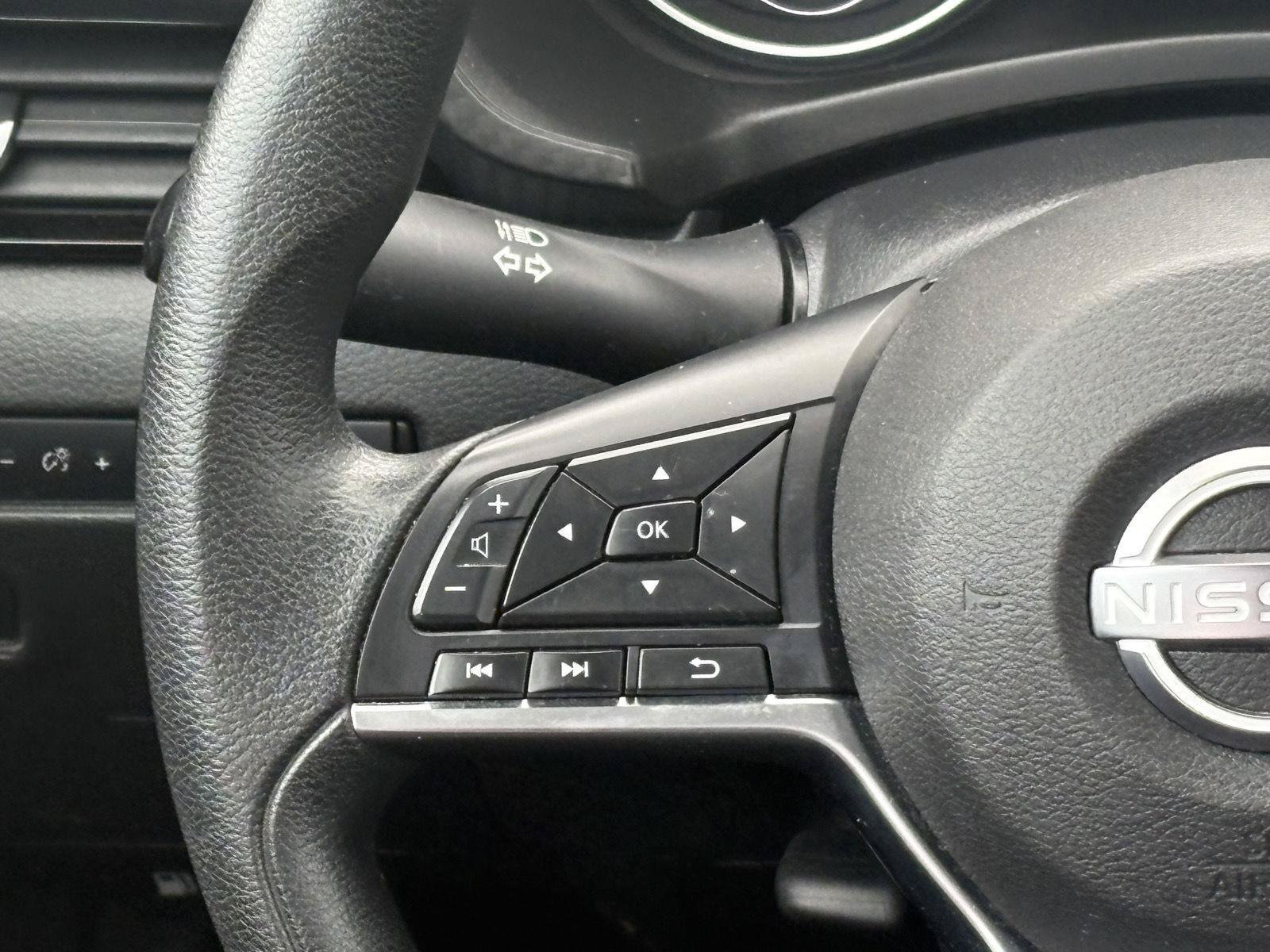 Used 2024 Nissan Sentra SV FWD image 7