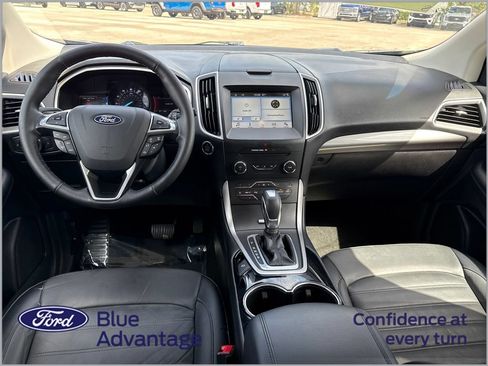 Used 2018 Ford Edge SEL w/ Equipment Group 201A FWD image 4