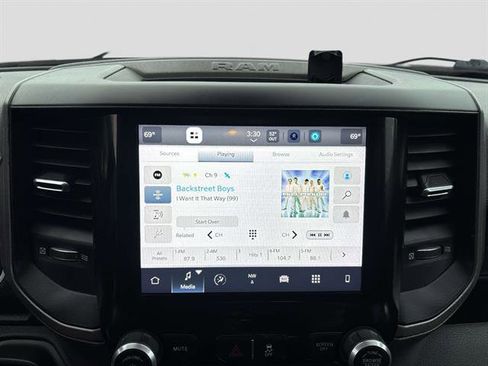 Used 2022 RAM 3500 Tradesman image 28