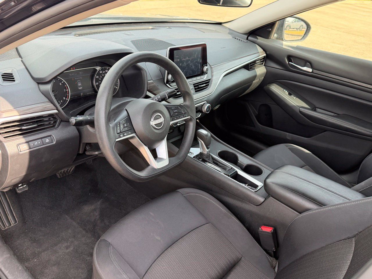 Certified 2025 Nissan Altima 2.5 SV FWD image 7