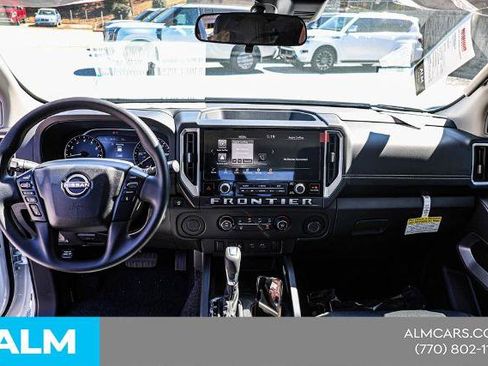 Certified 2025 Nissan Frontier SV RWD image 27