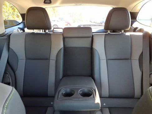 Used 2025 Subaru Outback Onyx Edition image 17