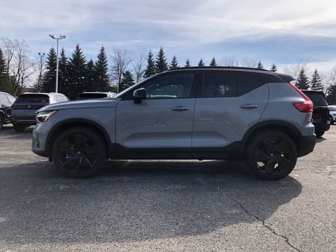 New 2026 Volvo XC40 B5 Ultra w/ Protection Package Premier image 7