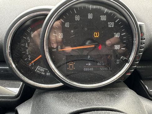 Used 2017 MINI Cooper Clubman image 14