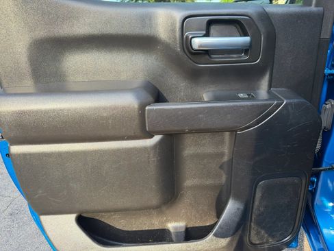 Used 2023 Chevrolet Silverado 1500 Custom RWD image 15