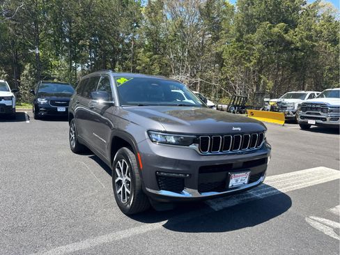 Certified 2024 Jeep Grand Cherokee L Limited AWD/4WD image 3